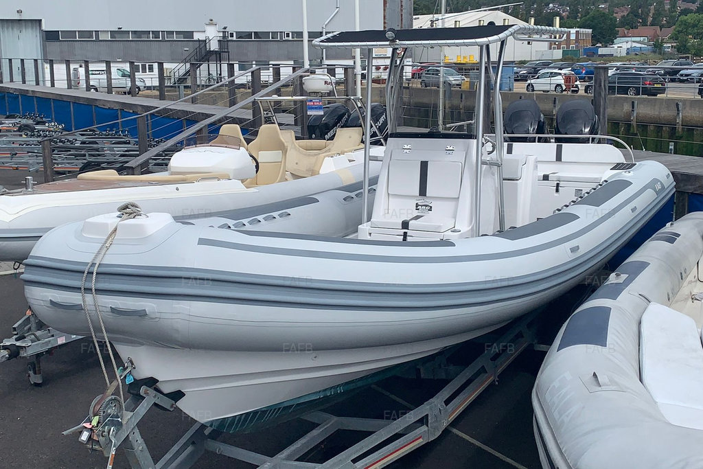 AB Oceanus 28 VT RIB